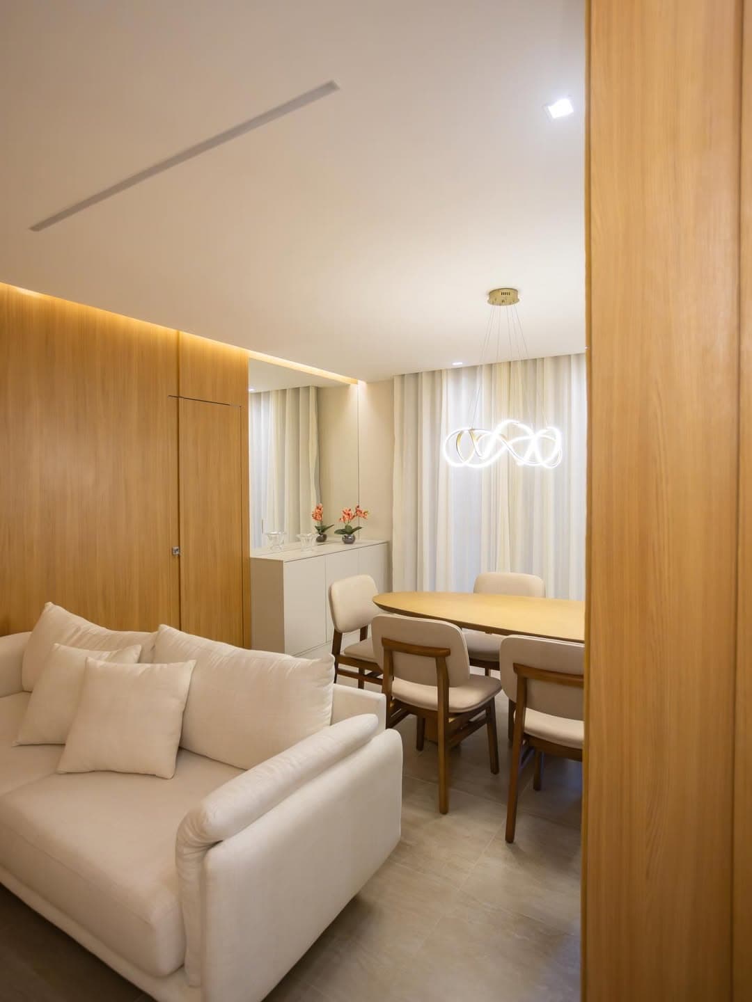 Sala de estar e jantar integradas